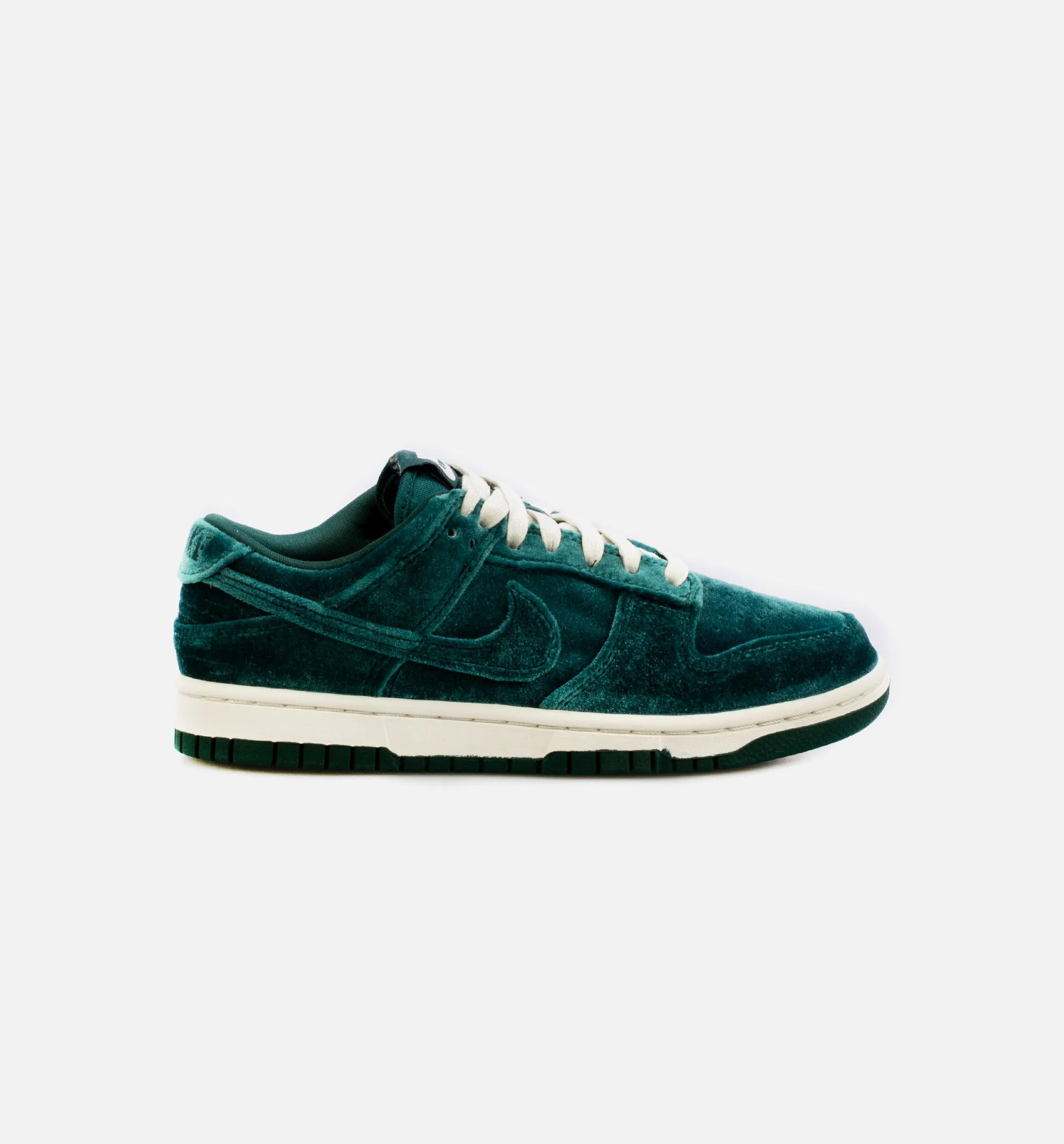 Dunk Low Velvet Tea Womens Lifestyle Shoe - Green