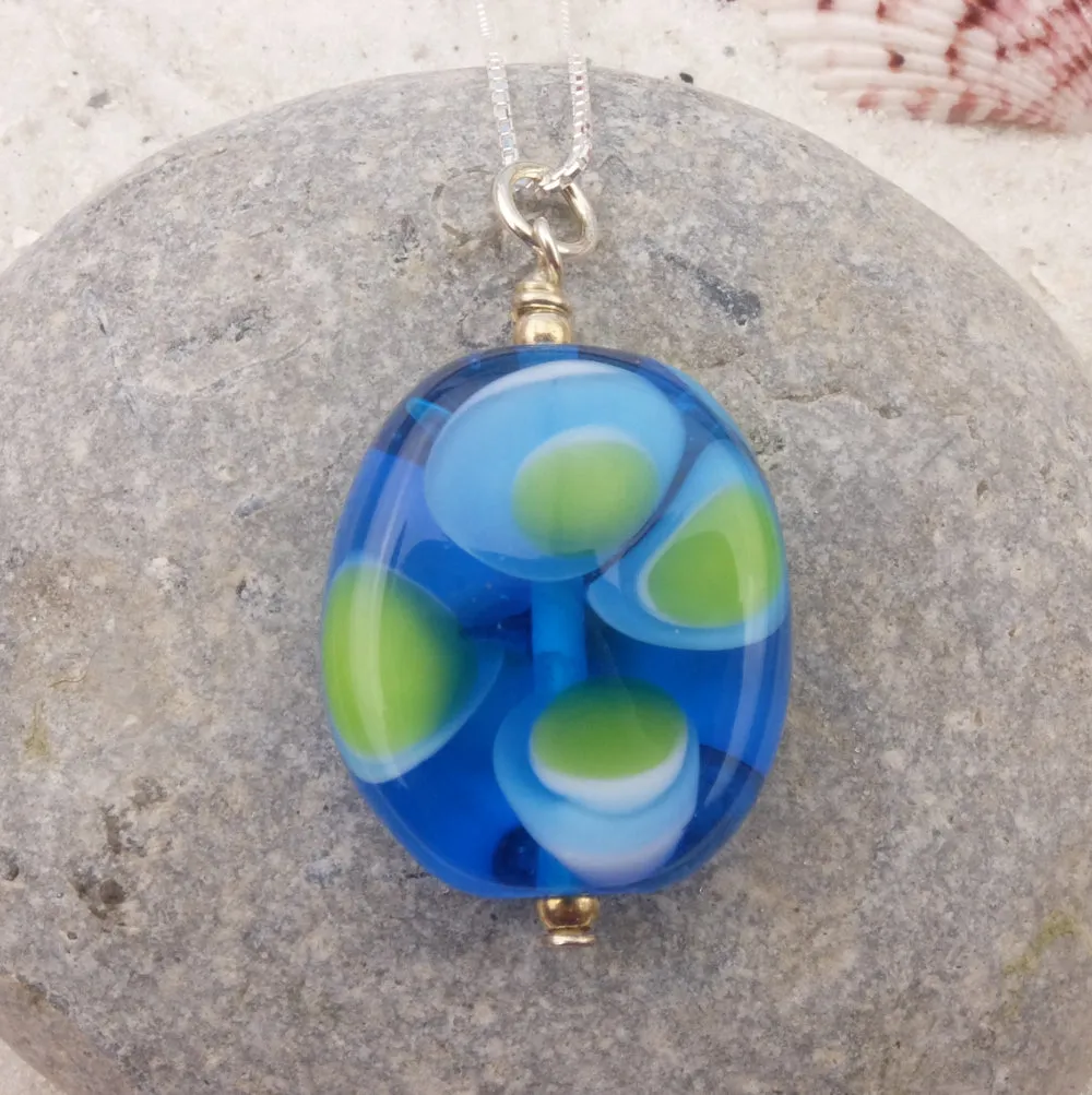 grass and sky bubble pendant