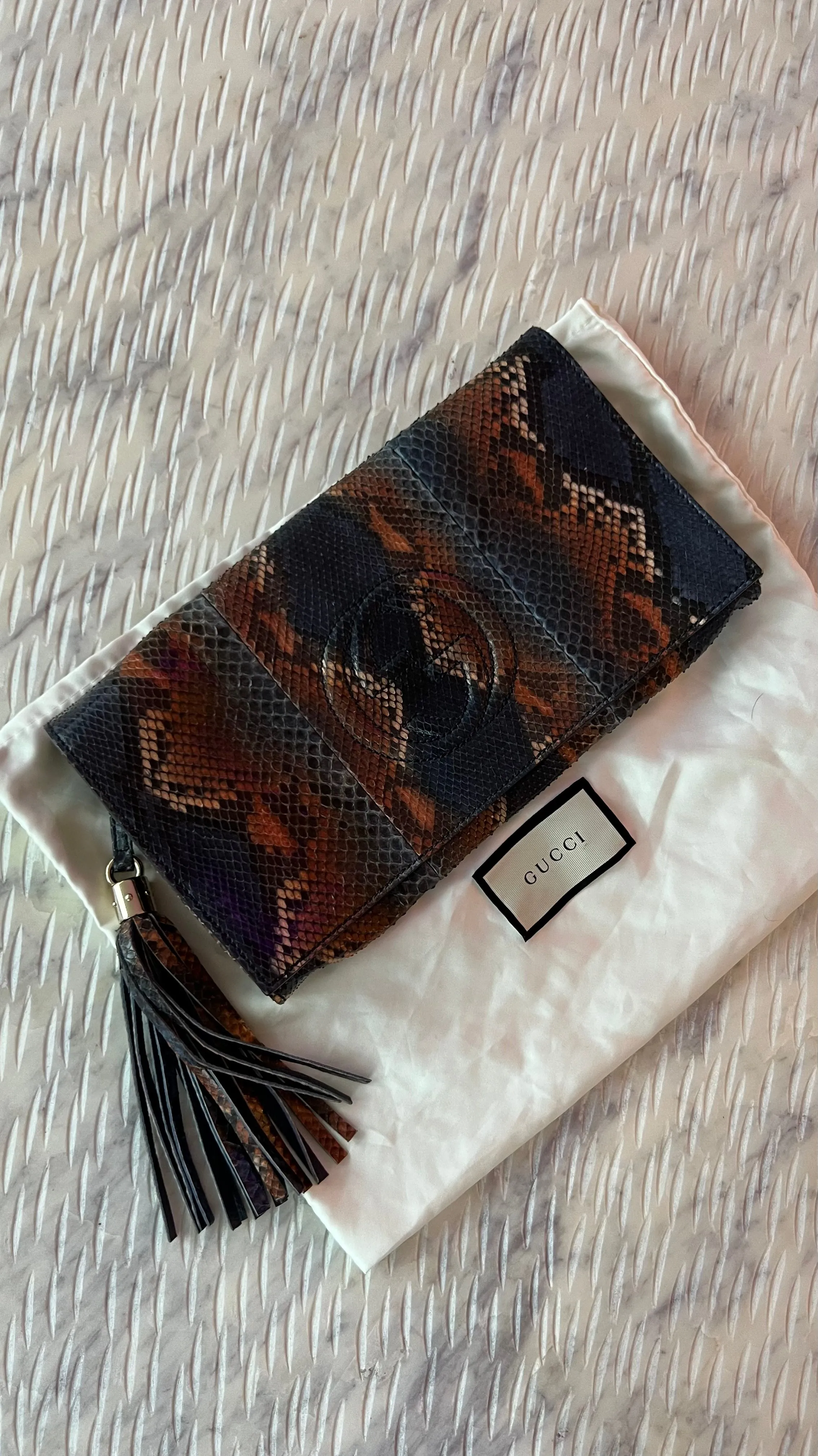 GUCCI Sienna Soho Clutch