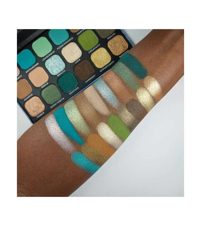 Revolution - *Crystal Aura* - Paleta de sombras Forever Flawless - Aventurine