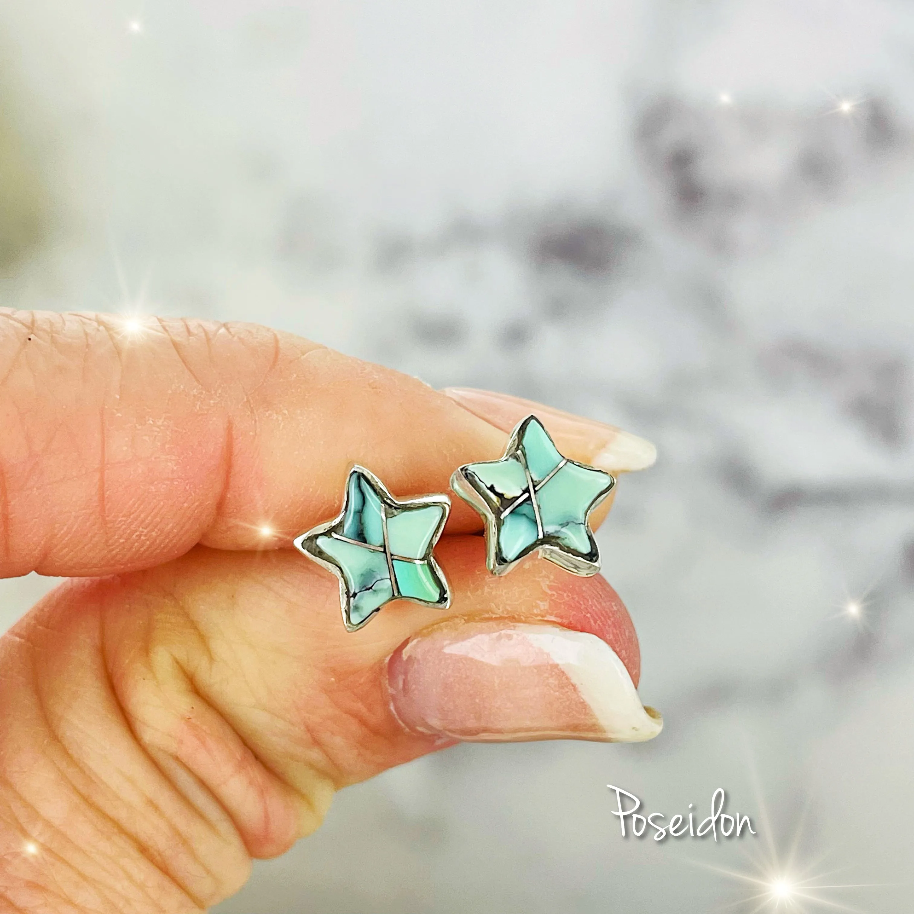 étoiles {small turquoise star earrings}